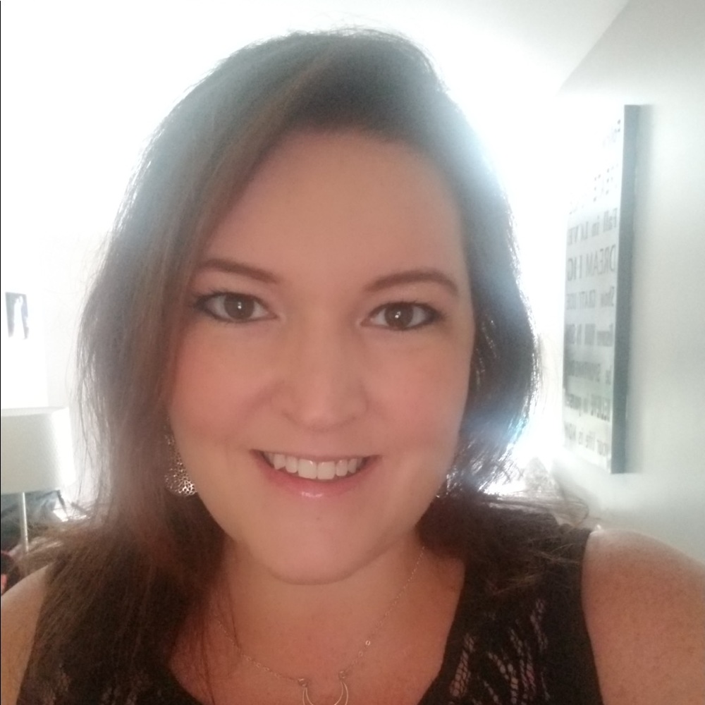 Meet your Posher, Julie